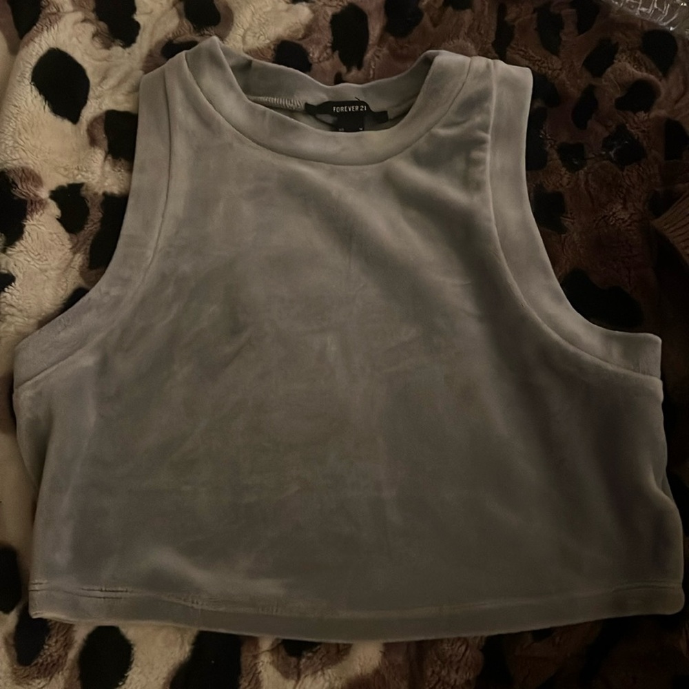 Grey soft tank top/crop top forever 21